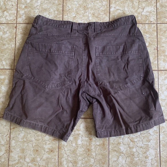 Arc’teryx Men’s Walking Shorts - Picture 2 of 4